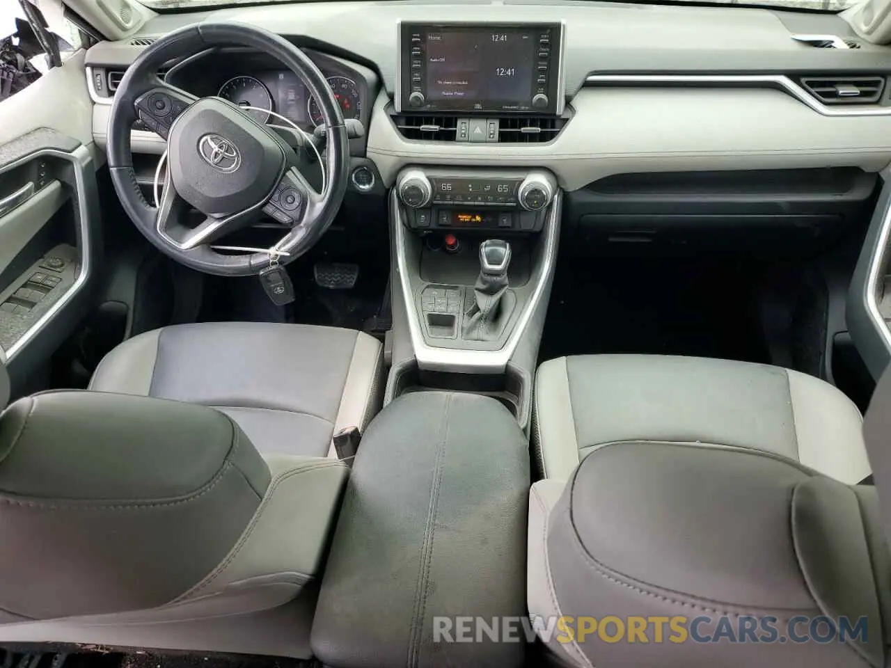 8 Photograph of a damaged car JTMA1RFV8KD023630 TOYOTA RAV4 2019