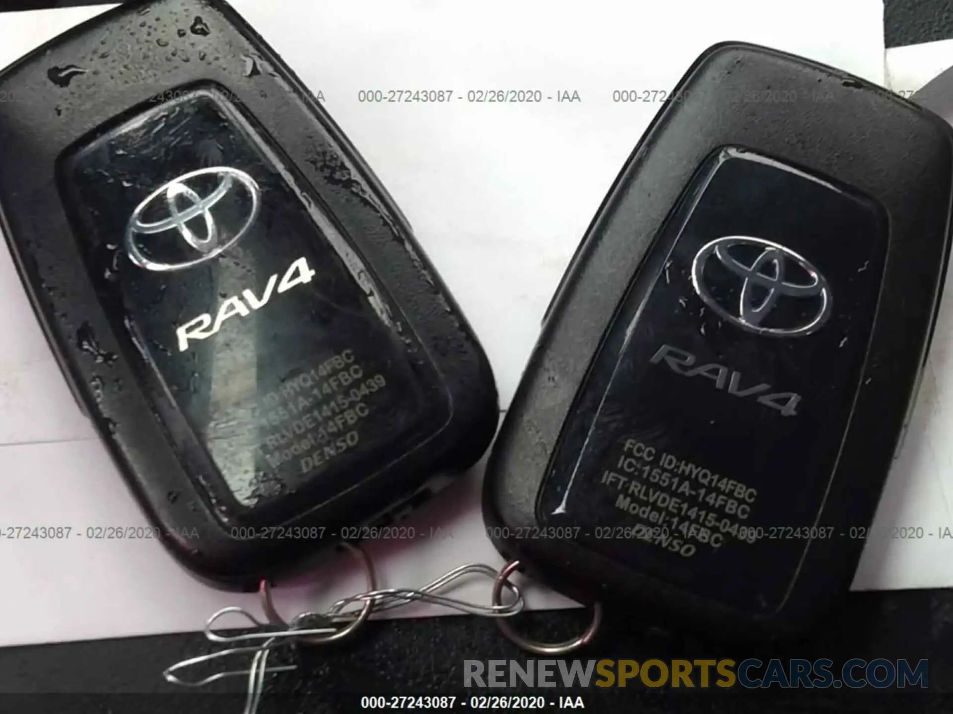 11 Photograph of a damaged car JTMA1RFV8KD036667 TOYOTA RAV4 2019