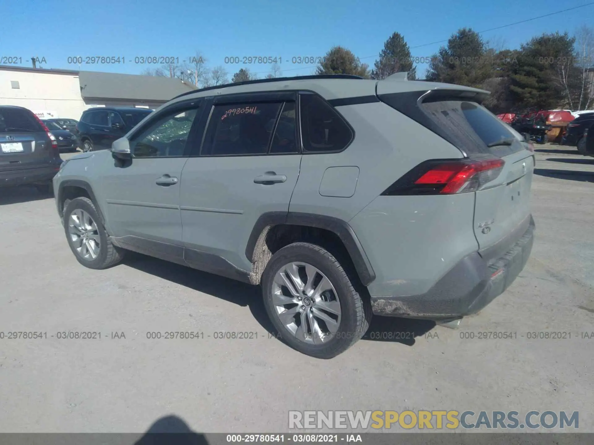 3 Photograph of a damaged car JTMA1RFV9KD025905 TOYOTA RAV4 2019