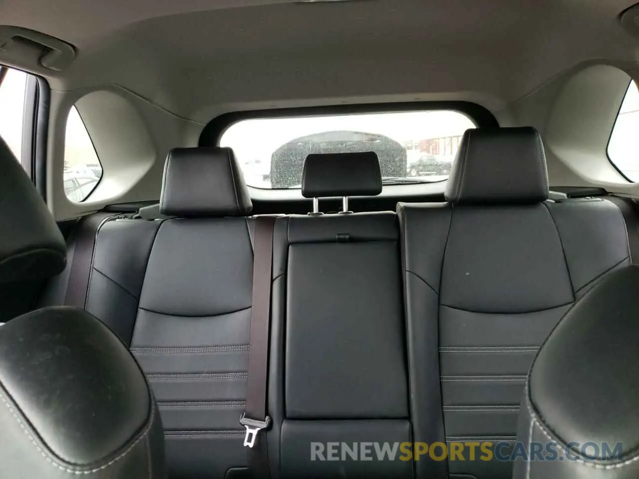 10 Photograph of a damaged car JTMA1RFV9KD522310 TOYOTA RAV4 2019