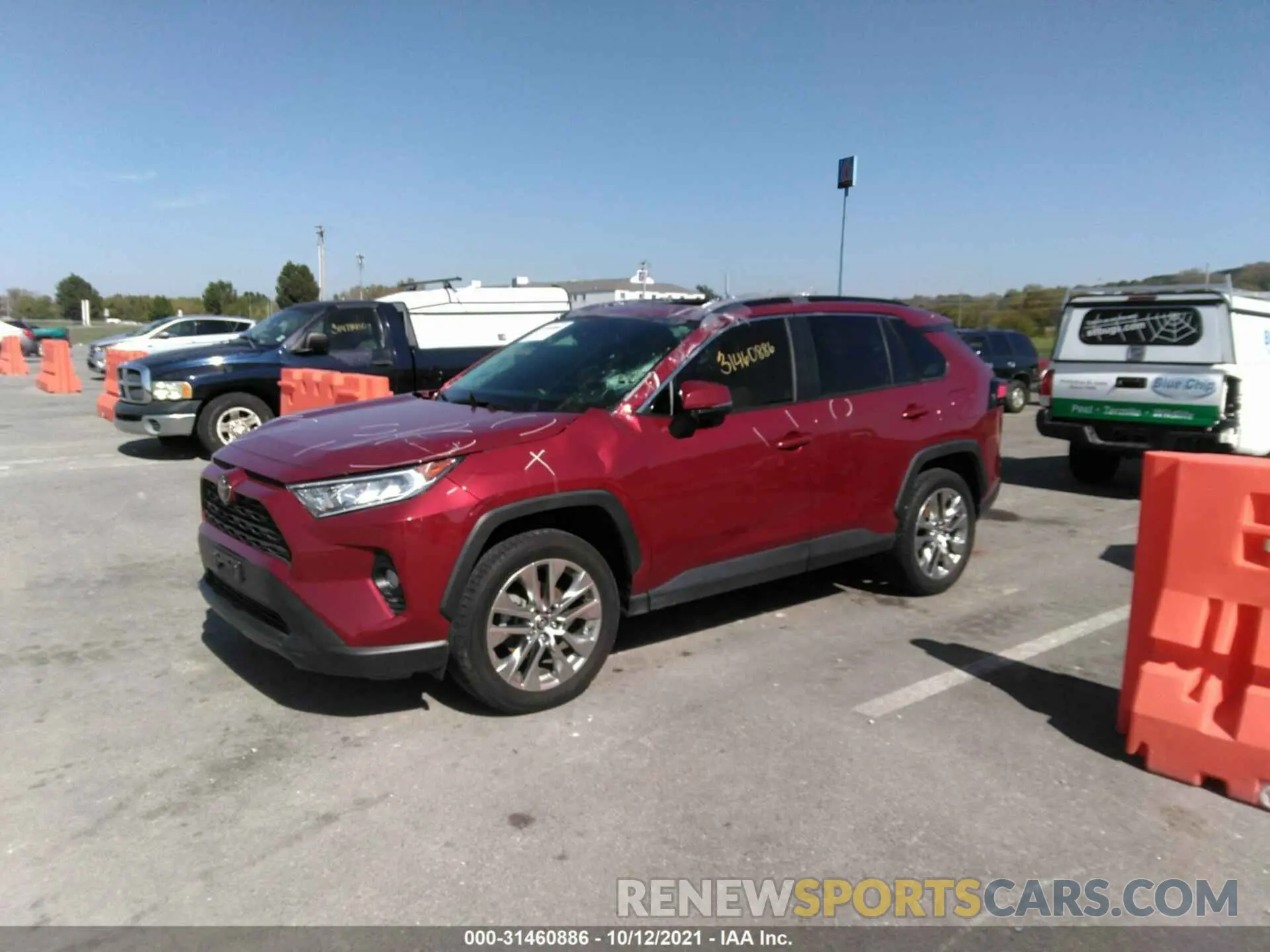 2 Photograph of a damaged car JTMA1RFVXKD012306 TOYOTA RAV4 2019