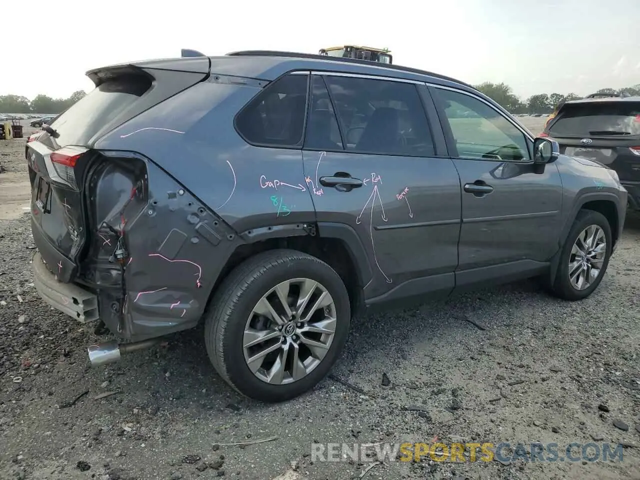3 Фотография поврежденного автомобиля JTMA1RFVXKD506441 TOYOTA RAV4 2019