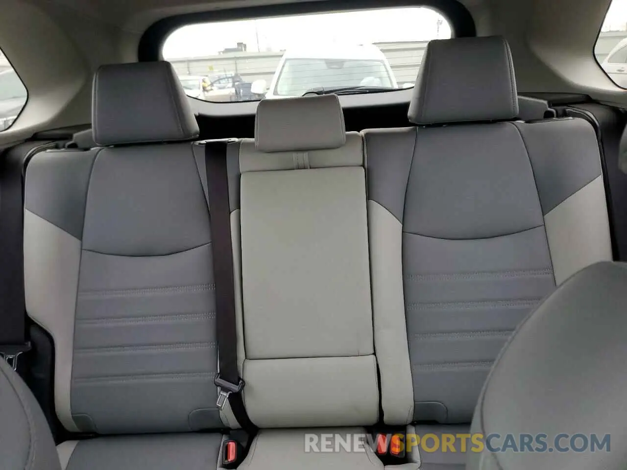 10 Photograph of a damaged car JTMA1RFVXKD523644 TOYOTA RAV4 2019