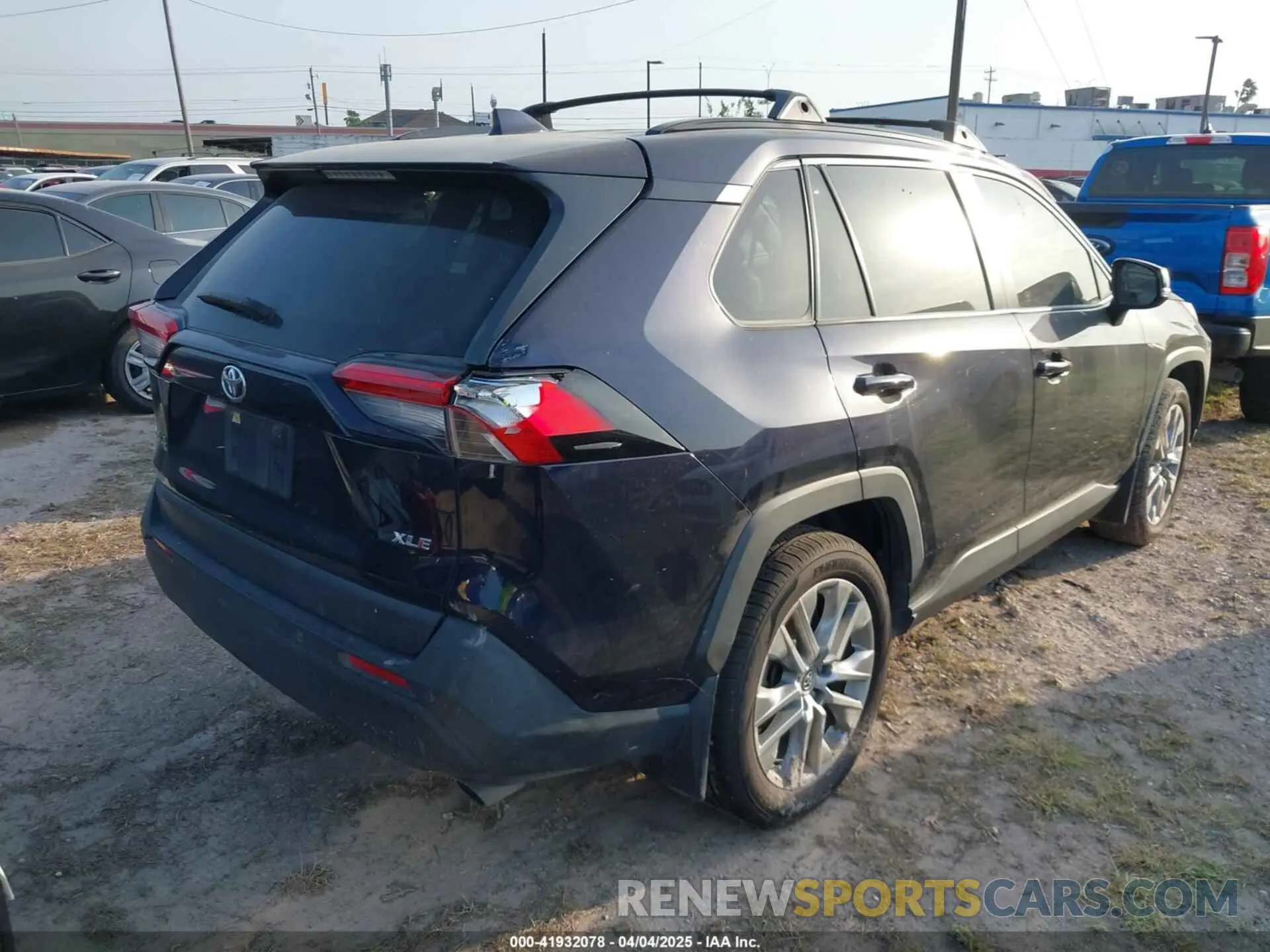 4 Photograph of a damaged car JTMC1RFV0KD022819 TOYOTA RAV4 2019