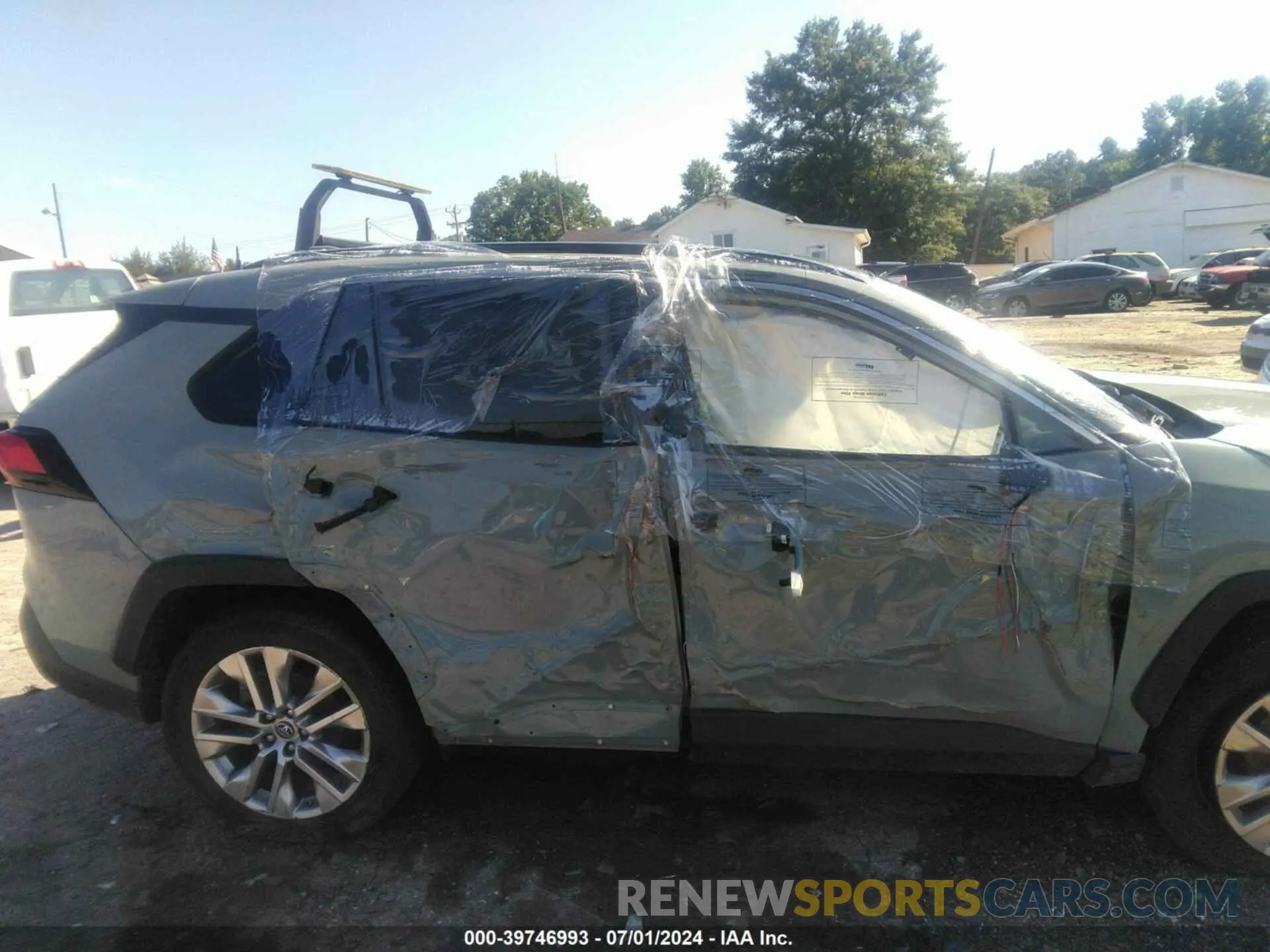 13 Photograph of a damaged car JTMC1RFV0KD514640 TOYOTA RAV4 2019