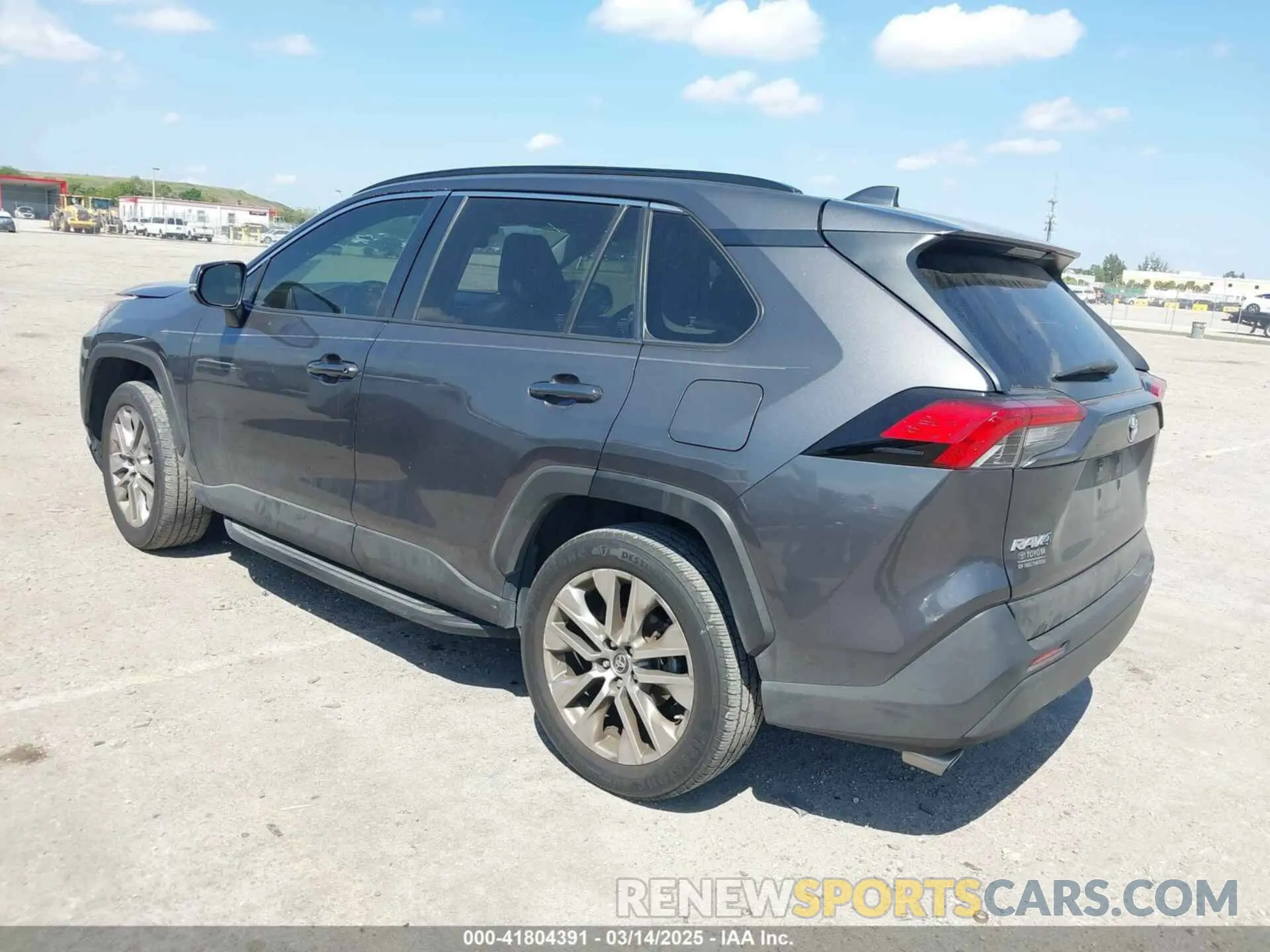 3 Photograph of a damaged car JTMC1RFV0KJ012728 TOYOTA RAV4 2019