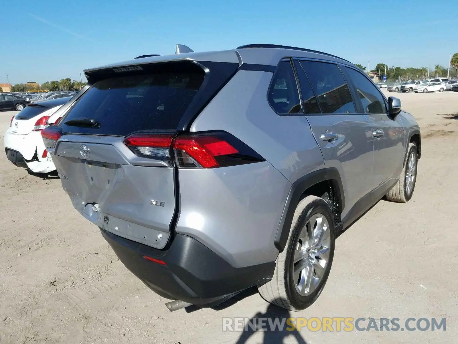 4 Photograph of a damaged car JTMC1RFV1KD021890 TOYOTA RAV4 2019
