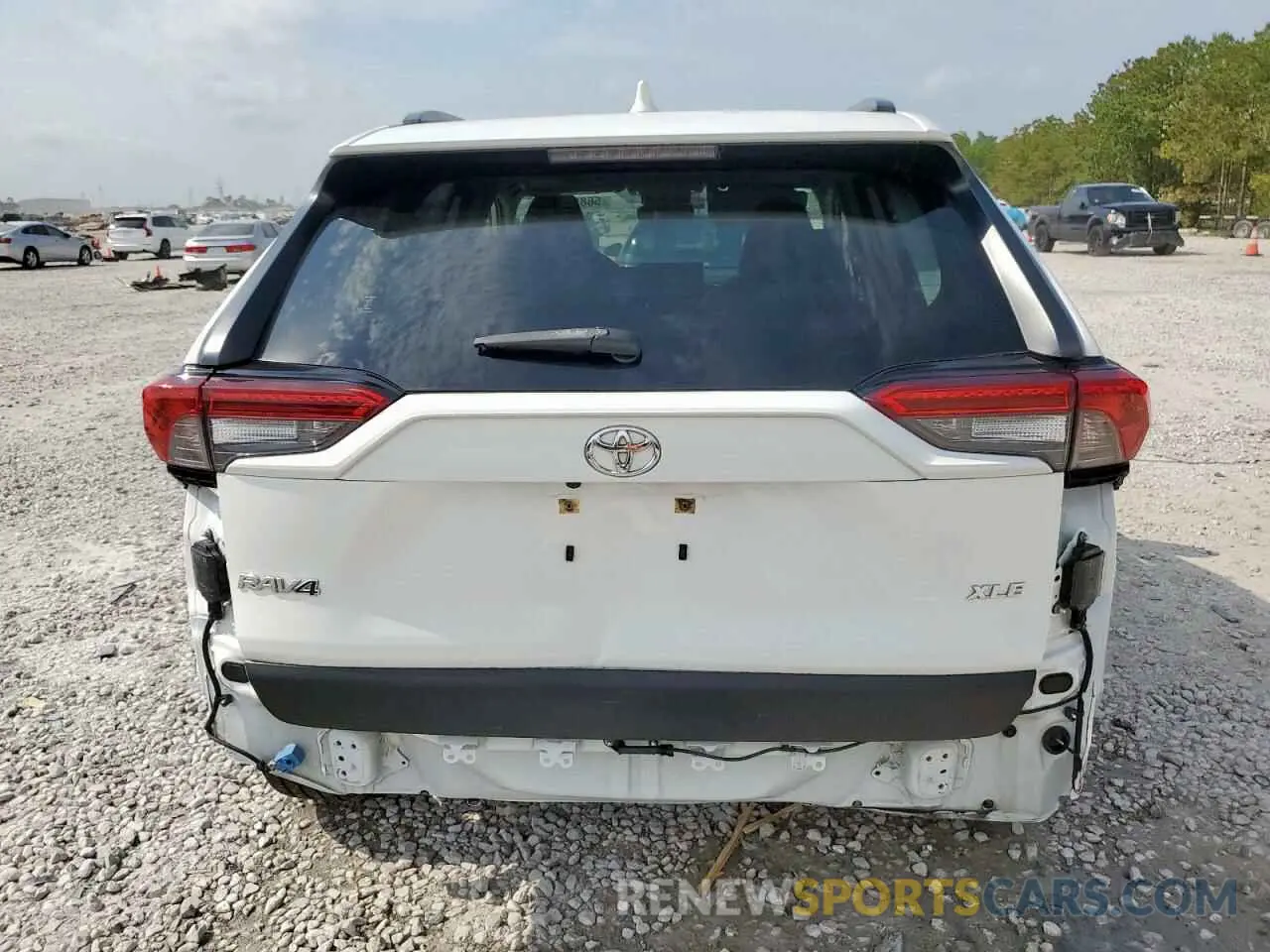 6 Photograph of a damaged car JTMC1RFV1KD022912 TOYOTA RAV4 2019