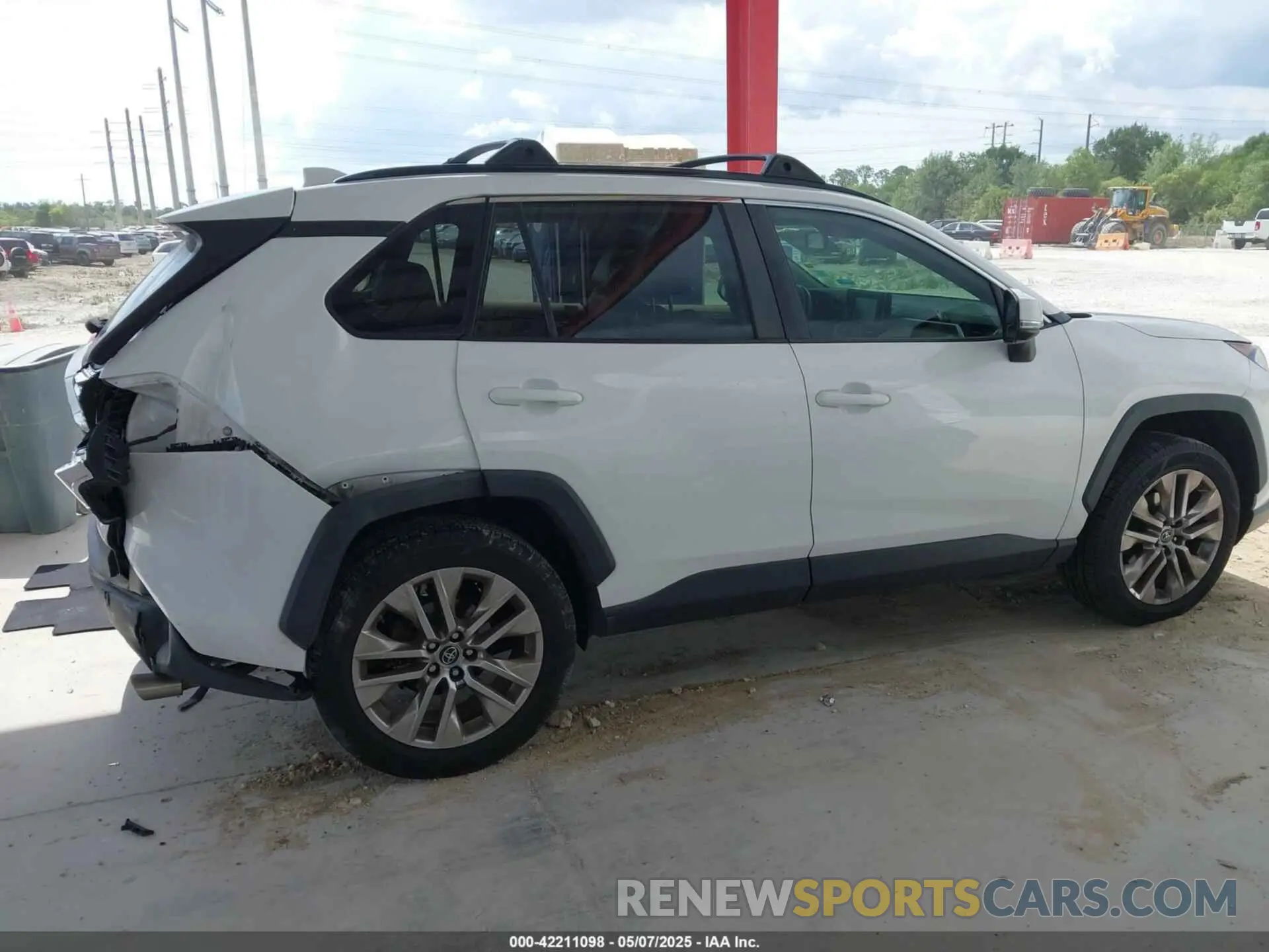 13 Photograph of a damaged car JTMC1RFV2KD504756 TOYOTA RAV4 2019