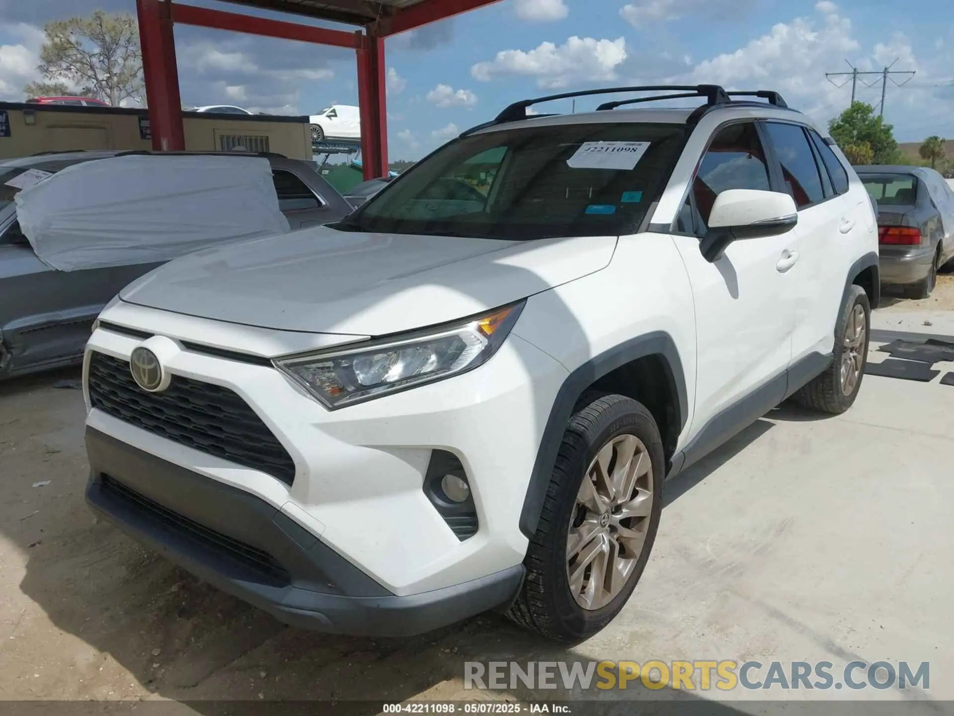 2 Photograph of a damaged car JTMC1RFV2KD504756 TOYOTA RAV4 2019