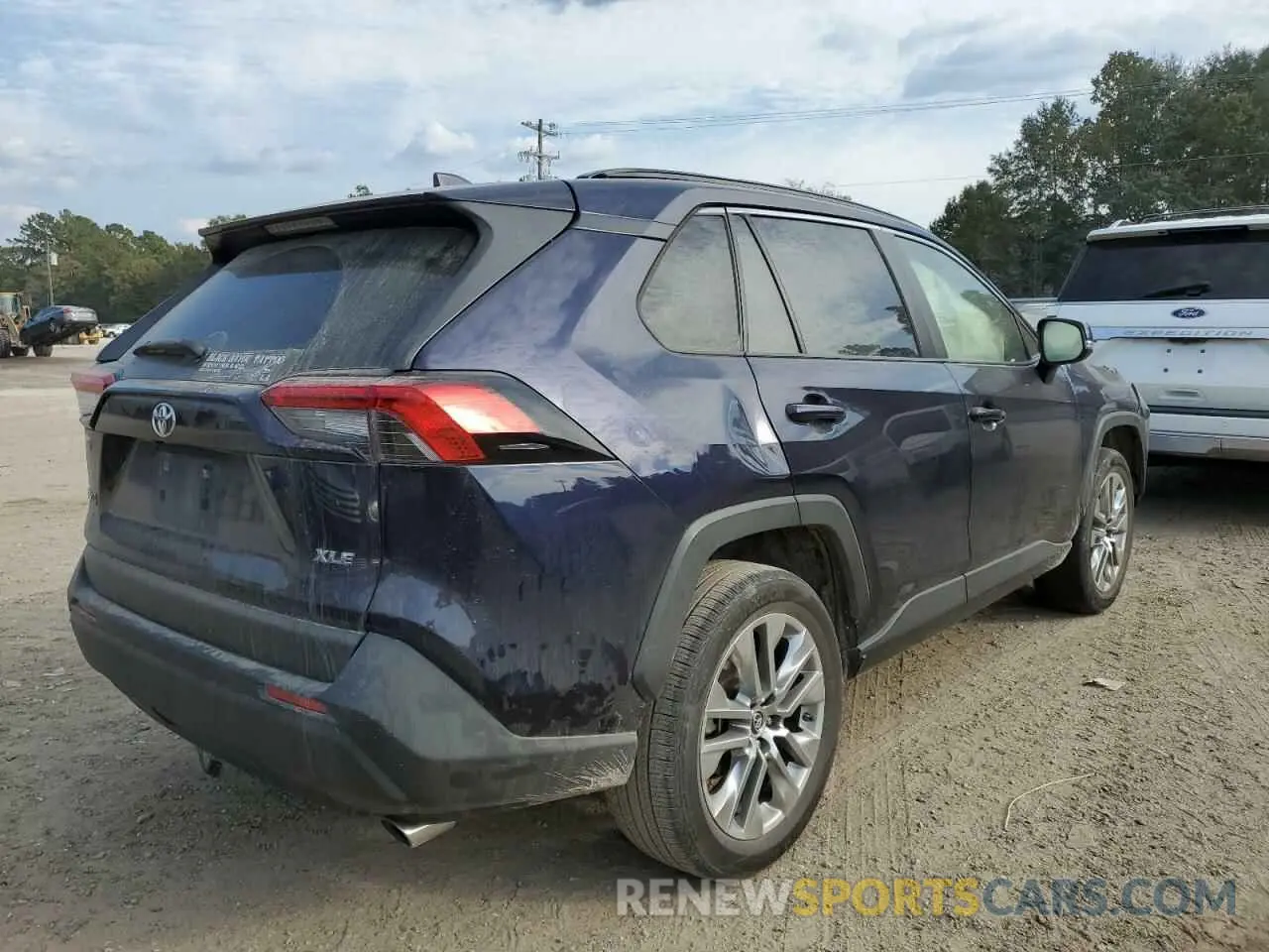 4 Photograph of a damaged car JTMC1RFV4KJ010920 TOYOTA RAV4 2019