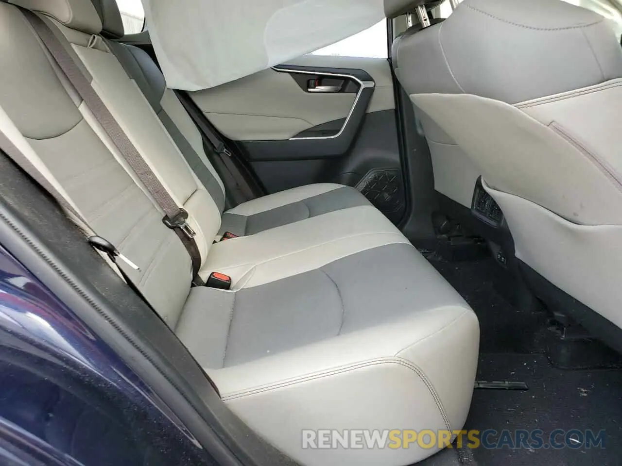 6 Photograph of a damaged car JTMC1RFV4KJ010920 TOYOTA RAV4 2019