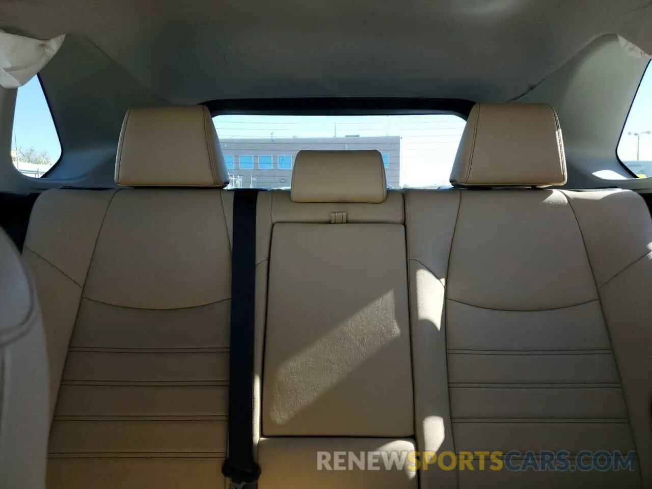 10 Photograph of a damaged car JTMC1RFV5KD509014 TOYOTA RAV4 2019