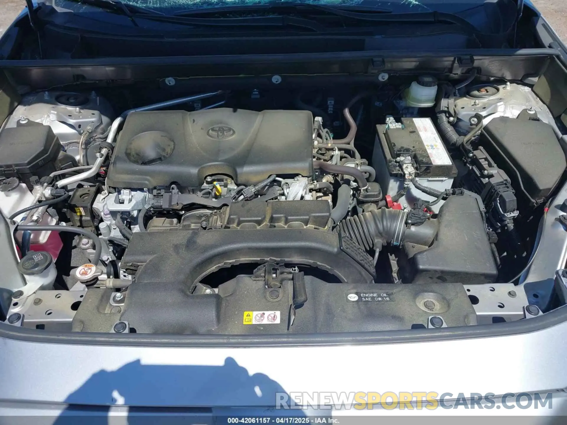 10 Photograph of a damaged car JTMC1RFV5KJ002874 TOYOTA RAV4 2019