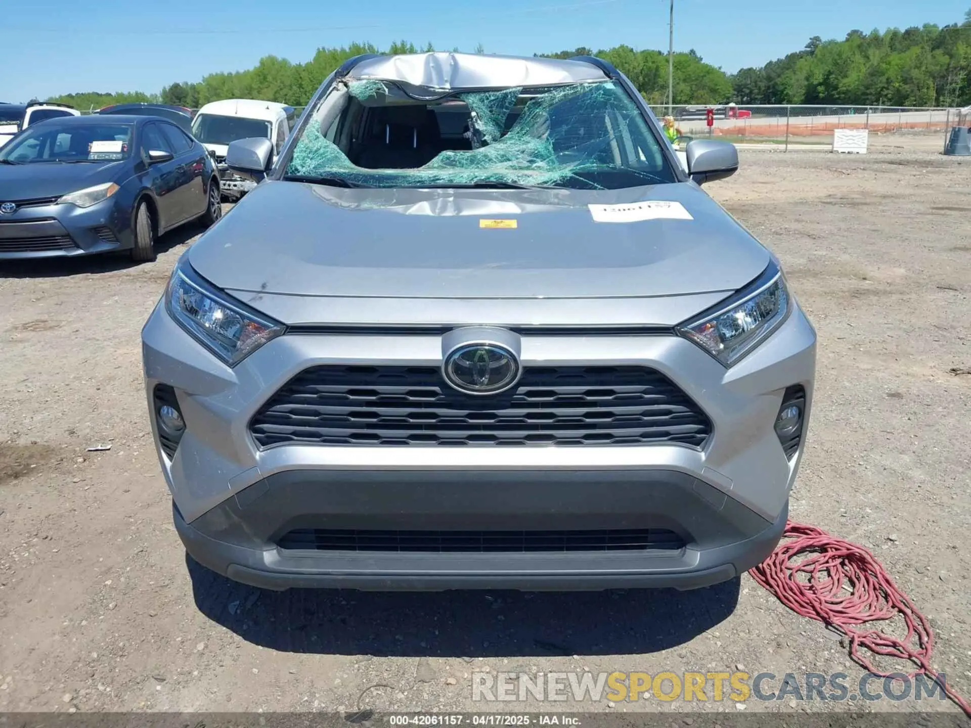 12 Photograph of a damaged car JTMC1RFV5KJ002874 TOYOTA RAV4 2019
