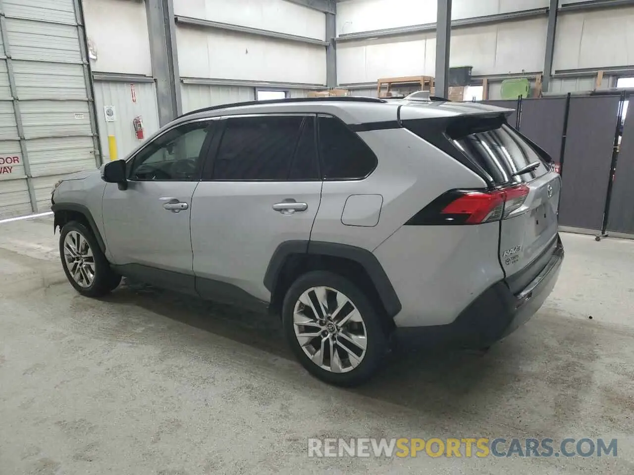 2 Фотография поврежденного автомобиля JTMC1RFV6KD017513 TOYOTA RAV4 2019