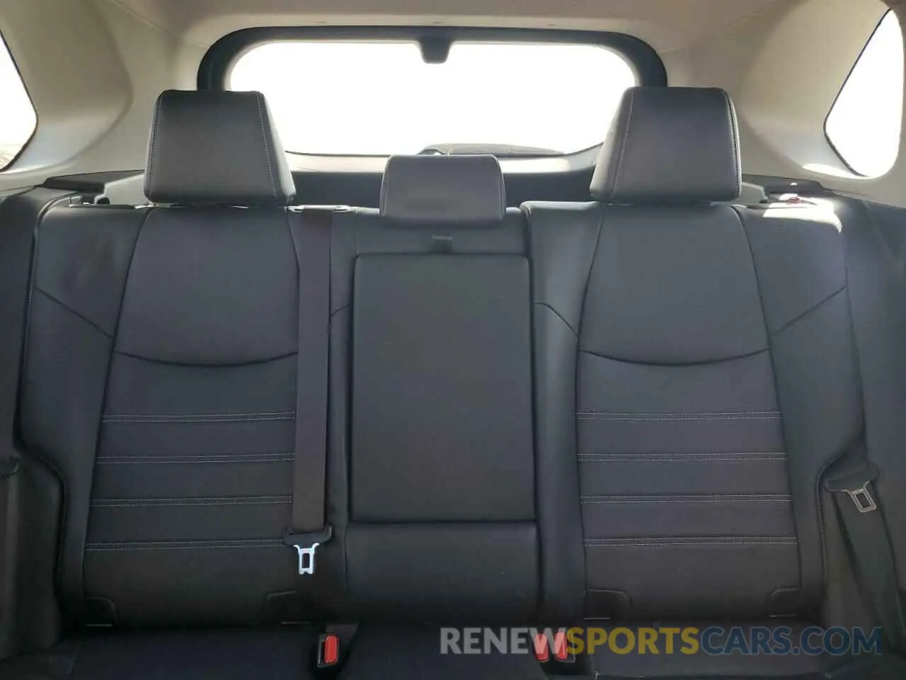 10 Фотография поврежденного автомобиля JTMC1RFV6KD032433 TOYOTA RAV4 2019