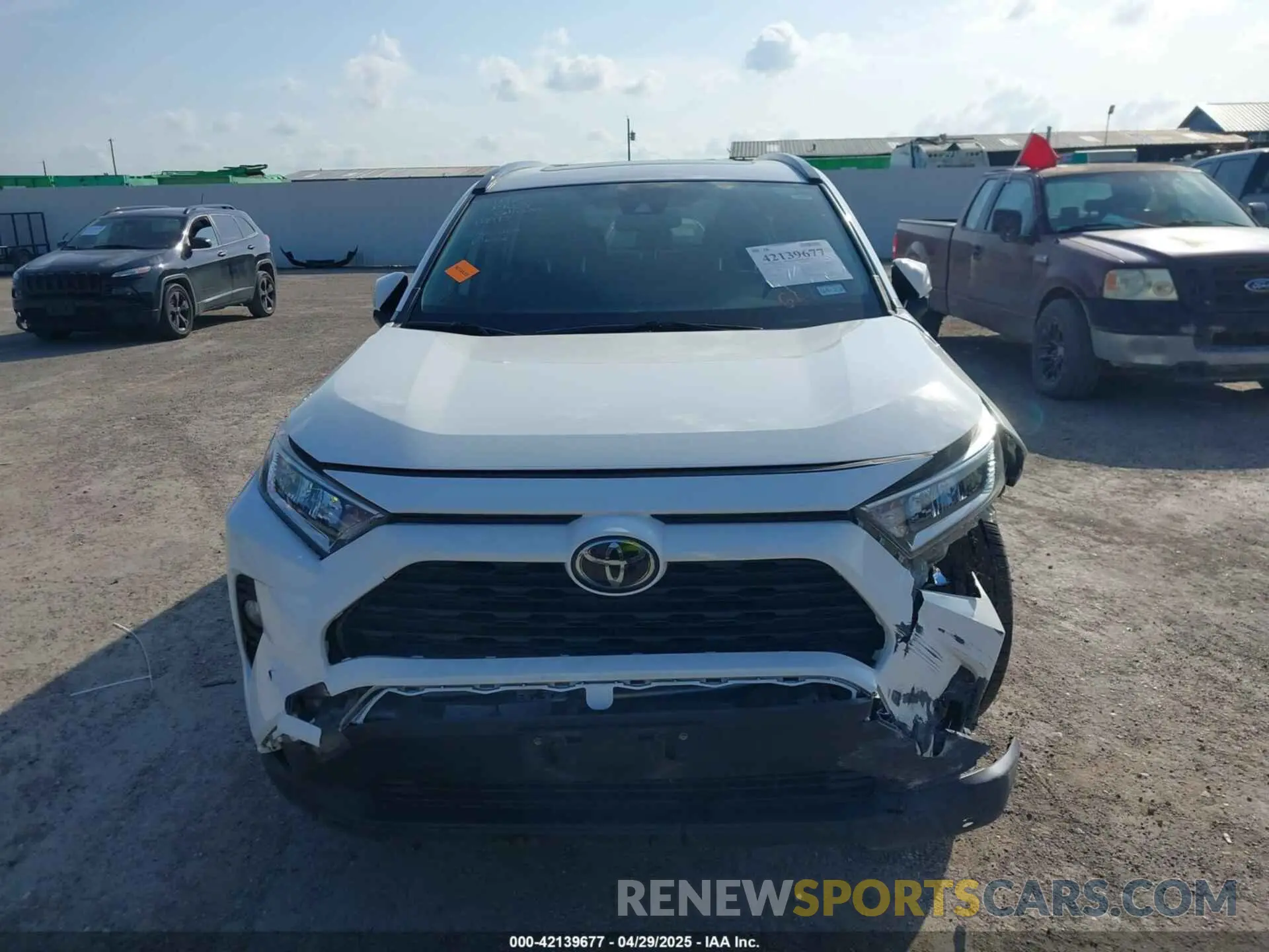 12 Photograph of a damaged car JTMC1RFV6KD509099 TOYOTA RAV4 2019