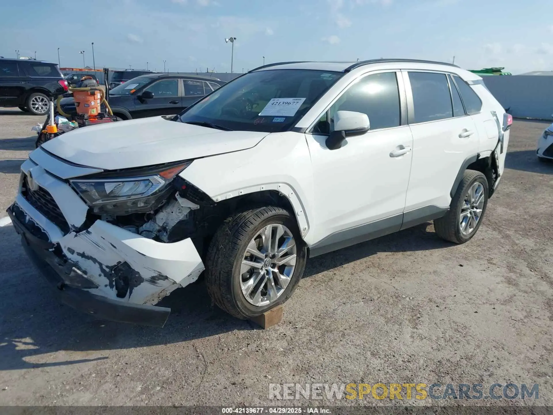 2 Photograph of a damaged car JTMC1RFV6KD509099 TOYOTA RAV4 2019