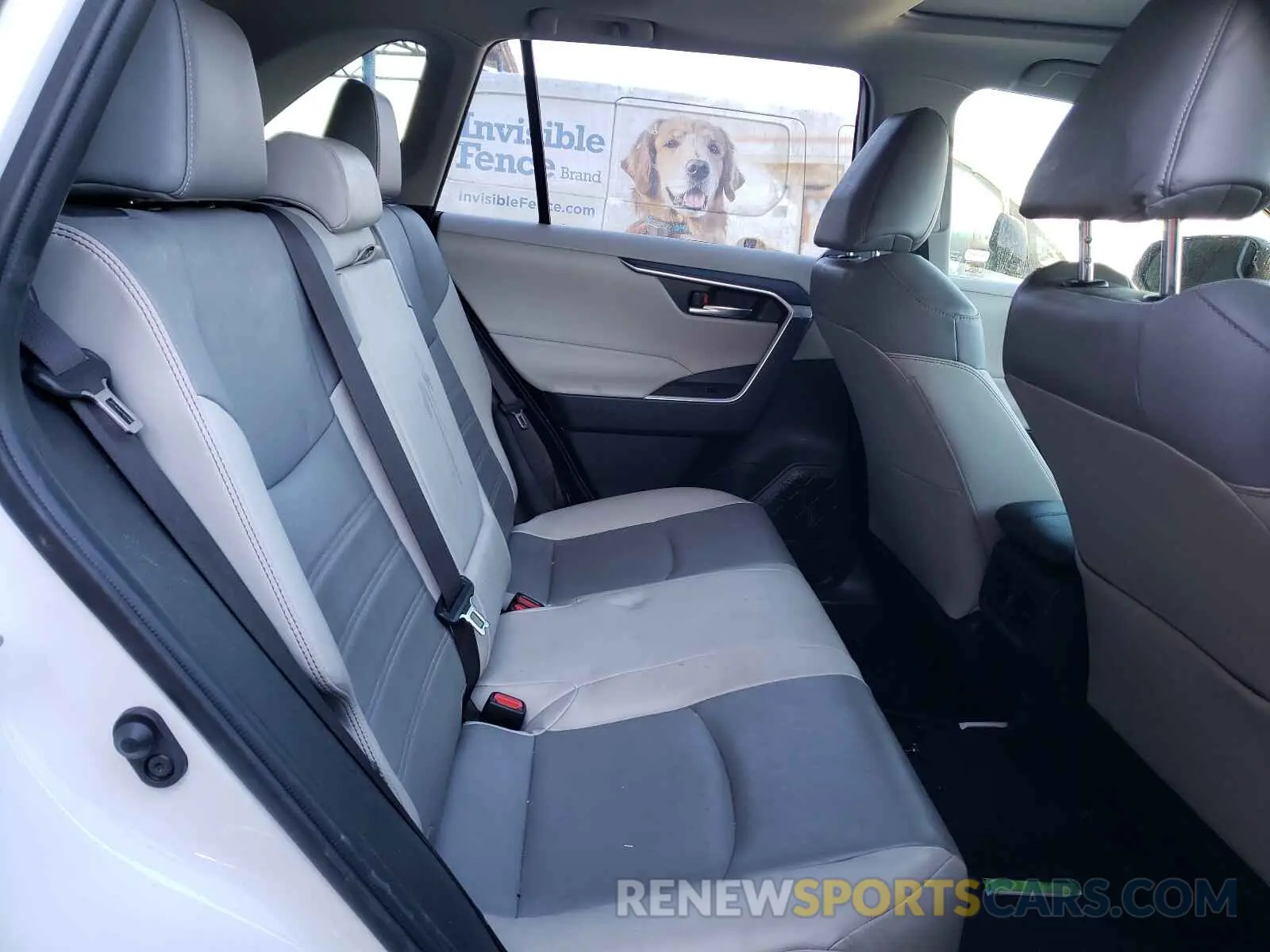 6 Photograph of a damaged car JTMC1RFV6KJ001183 TOYOTA RAV4 2019