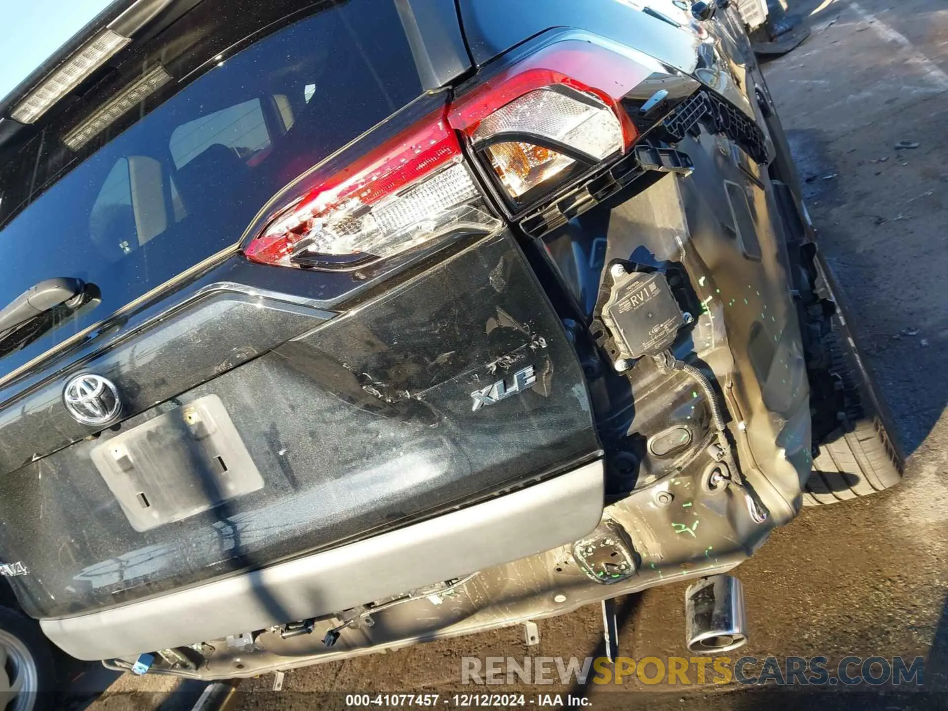 19 Фотография поврежденного автомобиля JTMC1RFV7KD003880 TOYOTA RAV4 2019