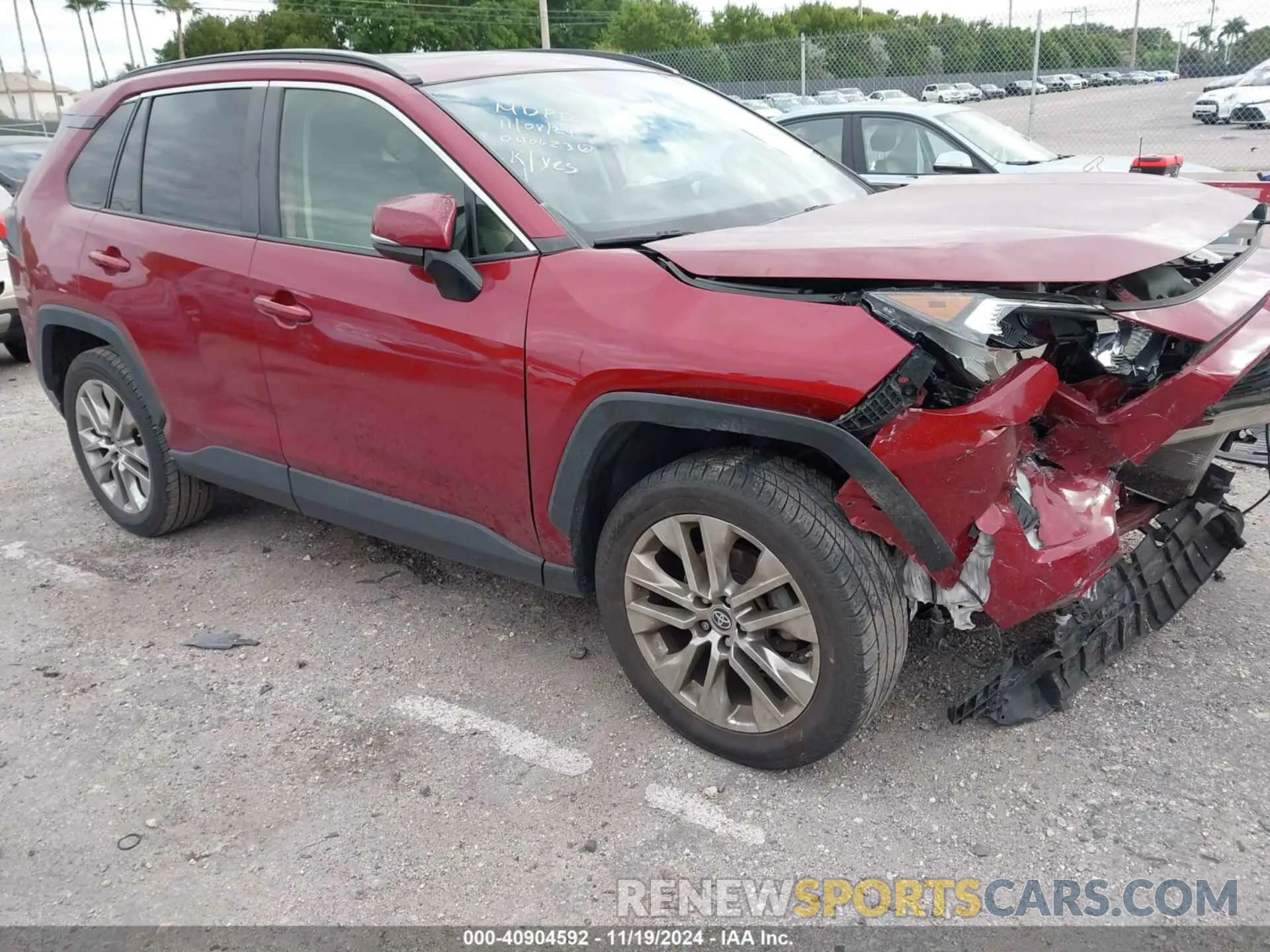 1 Photograph of a damaged car JTMC1RFV7KD040623 TOYOTA RAV4 2019
