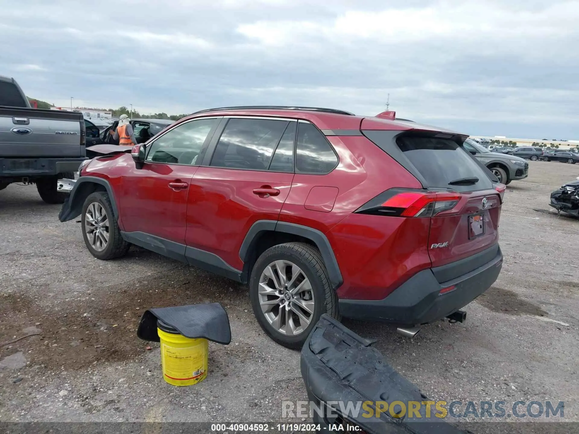 3 Photograph of a damaged car JTMC1RFV7KD040623 TOYOTA RAV4 2019
