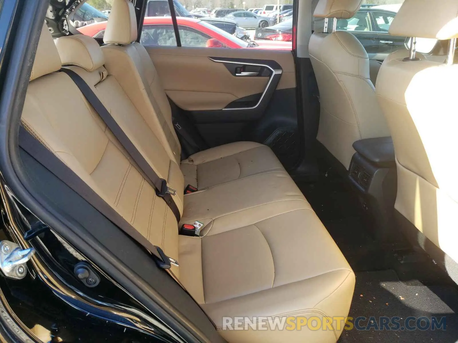 6 Photograph of a damaged car JTMC1RFV7KD508852 TOYOTA RAV4 2019