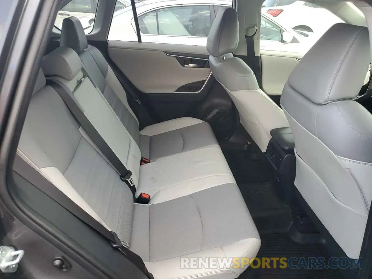 11 Photograph of a damaged car JTMDWRFV1KD018526 TOYOTA RAV4 2019