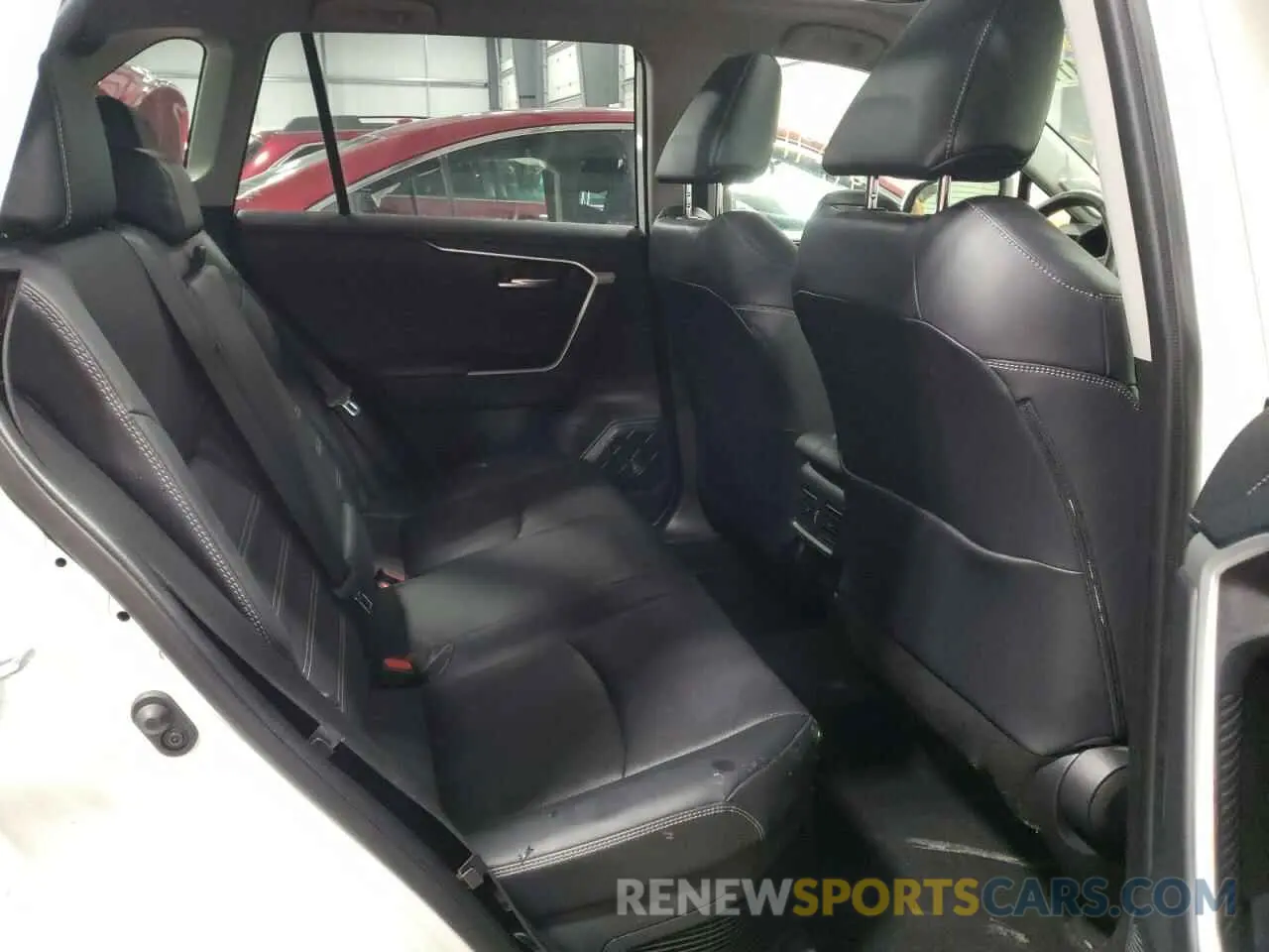 6 Фотография поврежденного автомобиля JTMDWRFV1KD510540 TOYOTA RAV4 2019