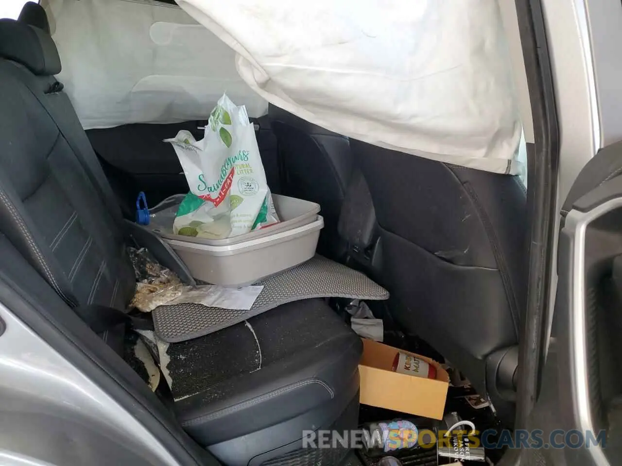 11 Photograph of a damaged car JTMDWRFV2KD504780 TOYOTA RAV4 2019
