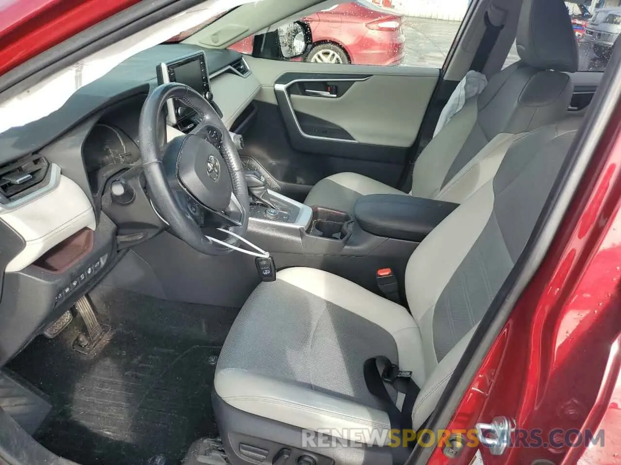 7 Фотография поврежденного автомобиля JTMDWRFV3KD515738 TOYOTA RAV4 2019