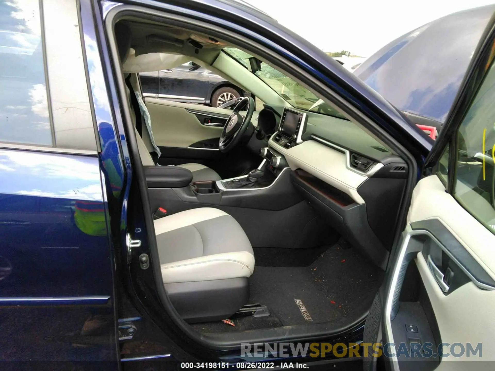 5 Фотография поврежденного автомобиля JTMDWRFV3KJ007366 TOYOTA RAV4 2019