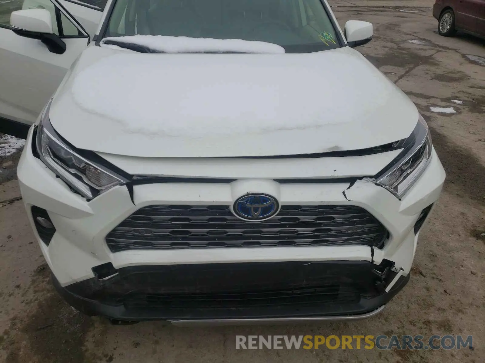 7 Photograph of a damaged car JTMDWRFV5KD013913 TOYOTA RAV4 2019