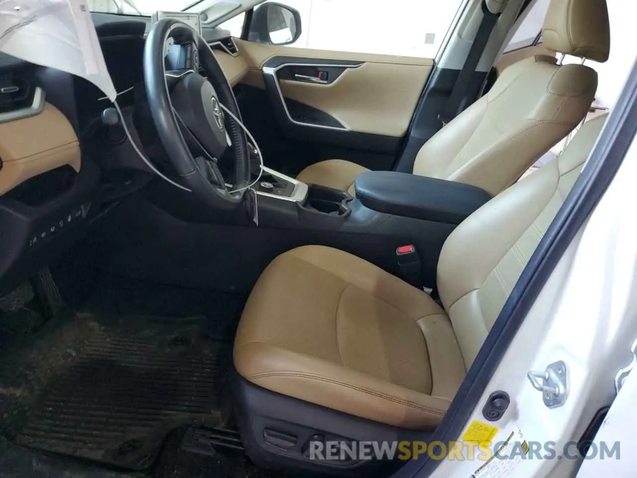 7 Photograph of a damaged car JTMDWRFV7KD521395 TOYOTA RAV4 2019