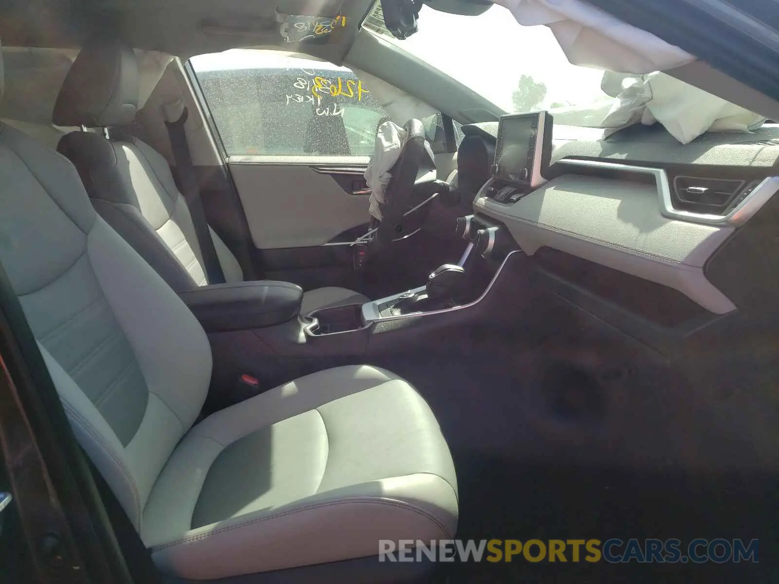 5 Фотография поврежденного автомобиля JTMDWRFV7KJ007239 TOYOTA RAV4 2019