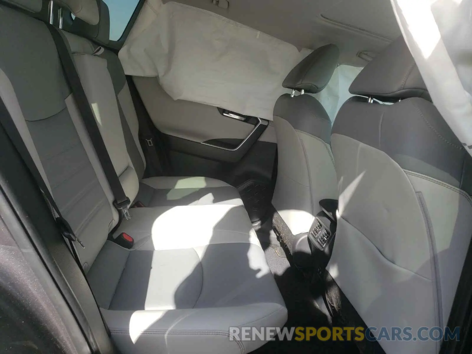6 Фотография поврежденного автомобиля JTMDWRFV7KJ007239 TOYOTA RAV4 2019