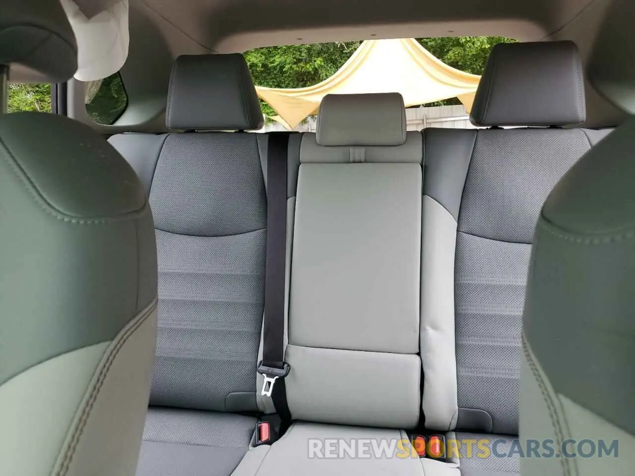 10 Фотография поврежденного автомобиля JTMDWRFV8KD517808 TOYOTA RAV4 2019