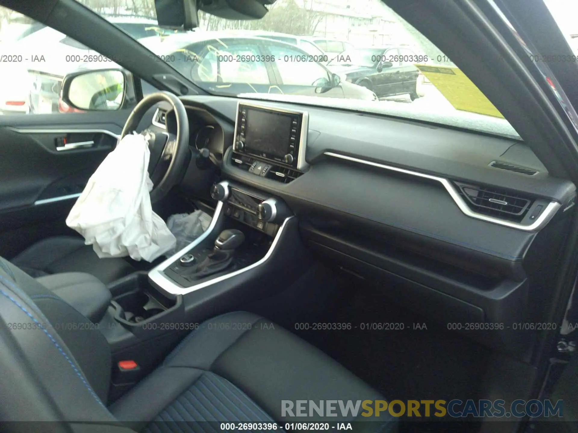 5 Photograph of a damaged car JTMEWRFV0KJ006843 TOYOTA RAV4 2019