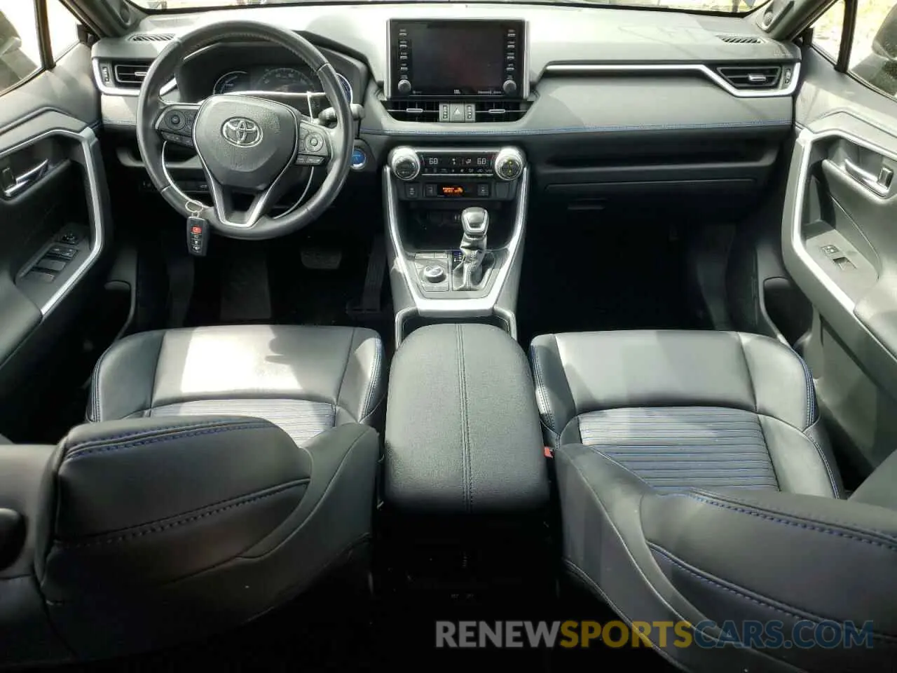 8 Фотография поврежденного автомобиля JTMEWRFV2KD508428 TOYOTA RAV4 2019