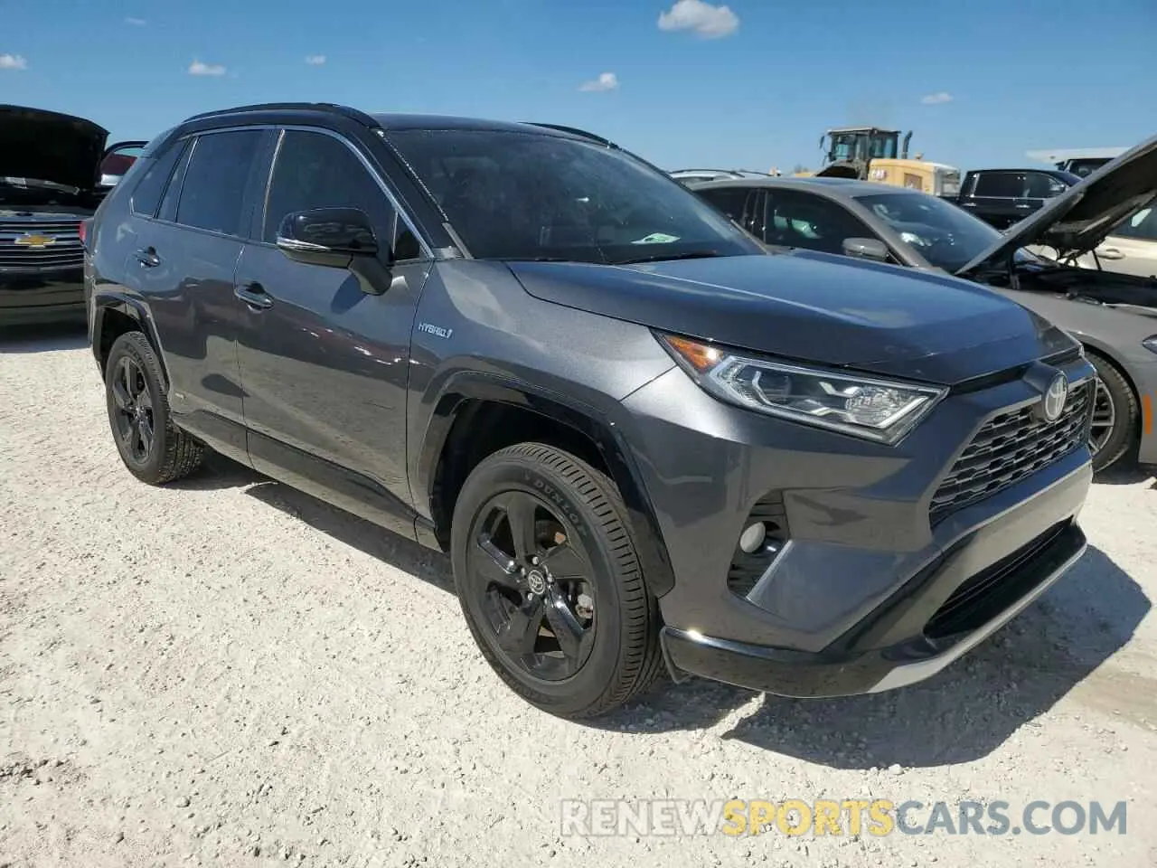 4 Photograph of a damaged car JTMEWRFV2KD510101 TOYOTA RAV4 2019