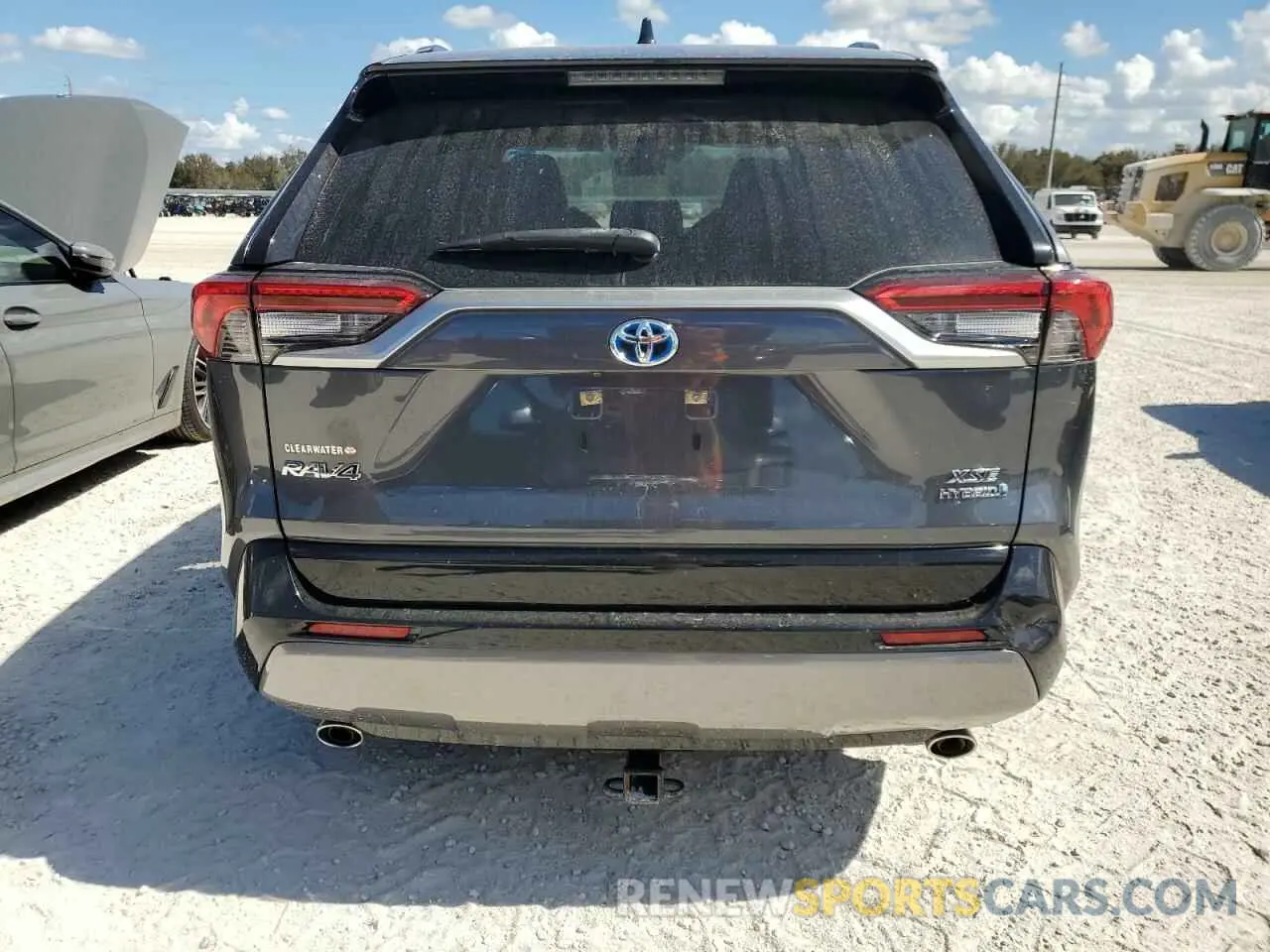 6 Photograph of a damaged car JTMEWRFV2KD510101 TOYOTA RAV4 2019
