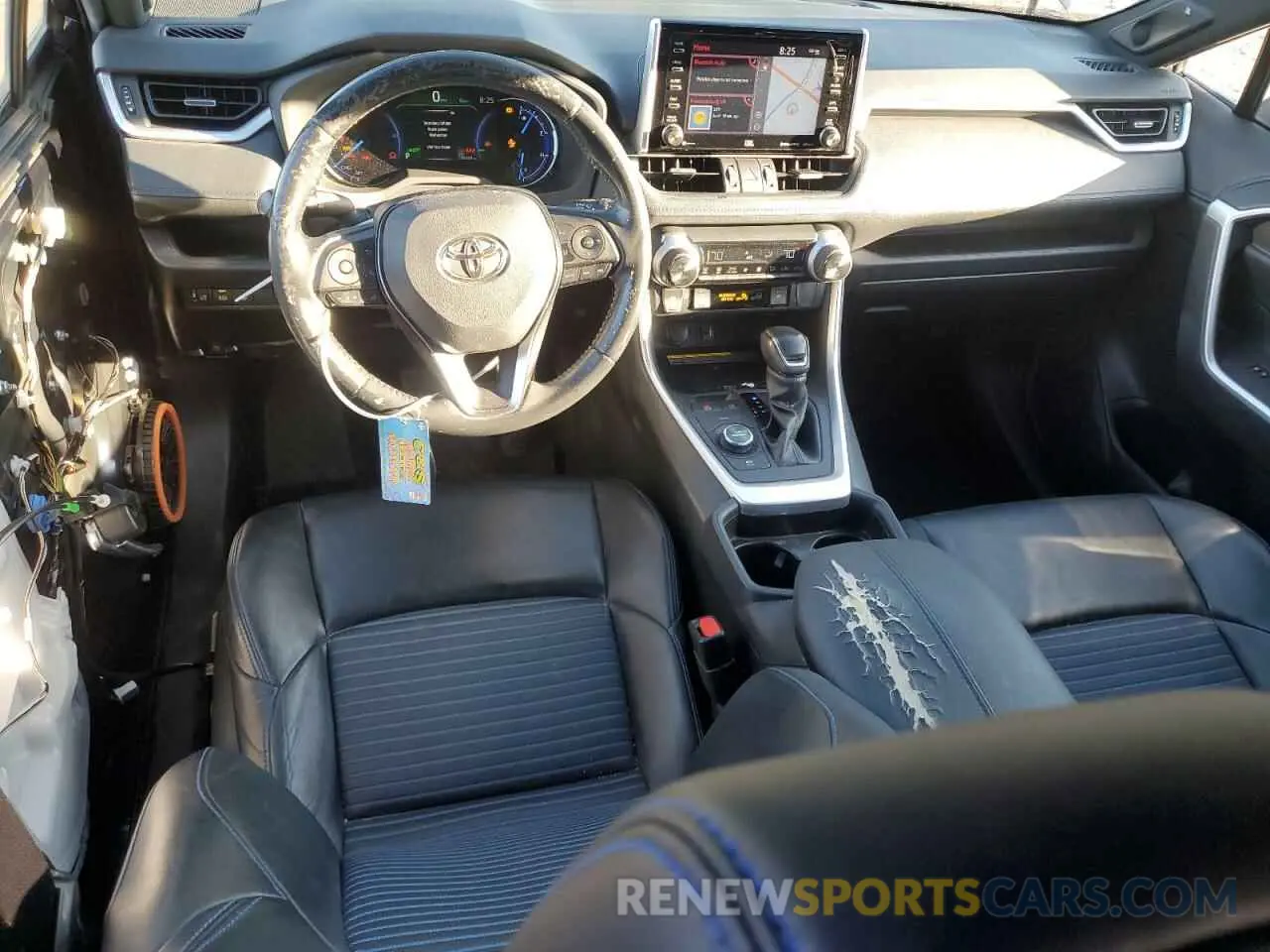 8 Фотография поврежденного автомобиля JTMEWRFV3KD517316 TOYOTA RAV4 2019