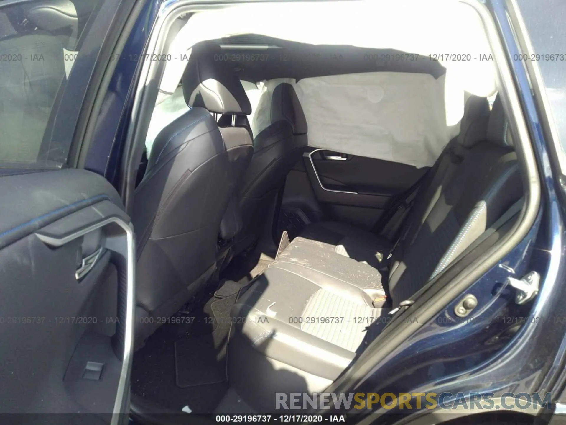 8 Photograph of a damaged car JTMEWRFV4KJ021183 TOYOTA RAV4 2019