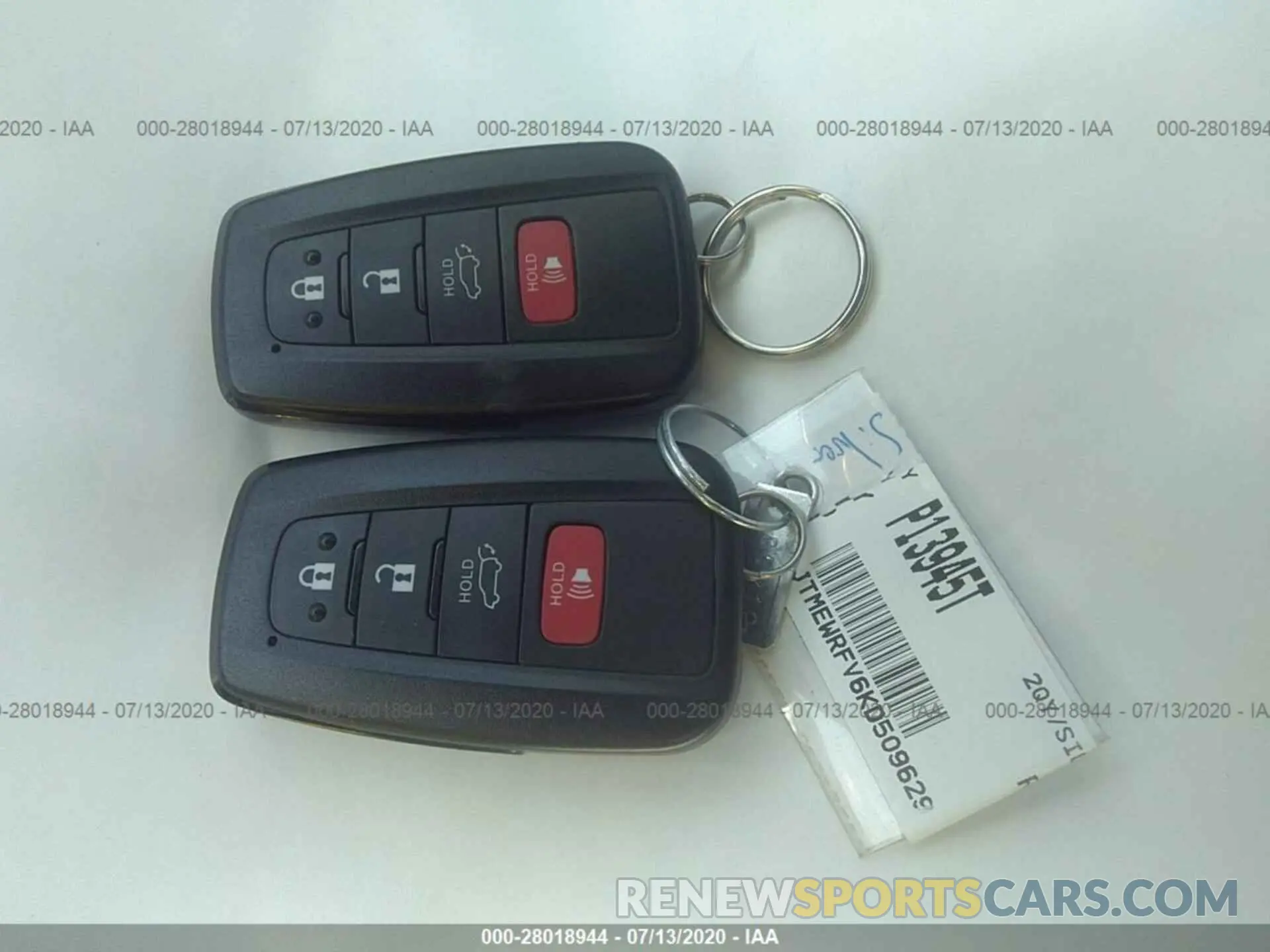 11 Photograph of a damaged car JTMEWRFV6KD509629 TOYOTA RAV4 2019