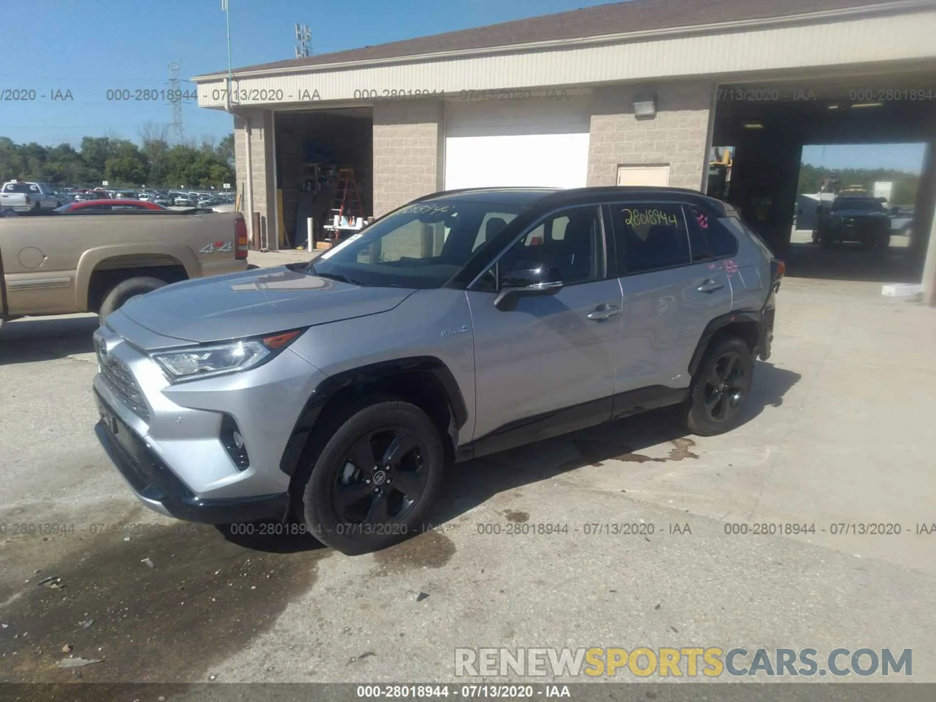 2 Photograph of a damaged car JTMEWRFV6KD509629 TOYOTA RAV4 2019