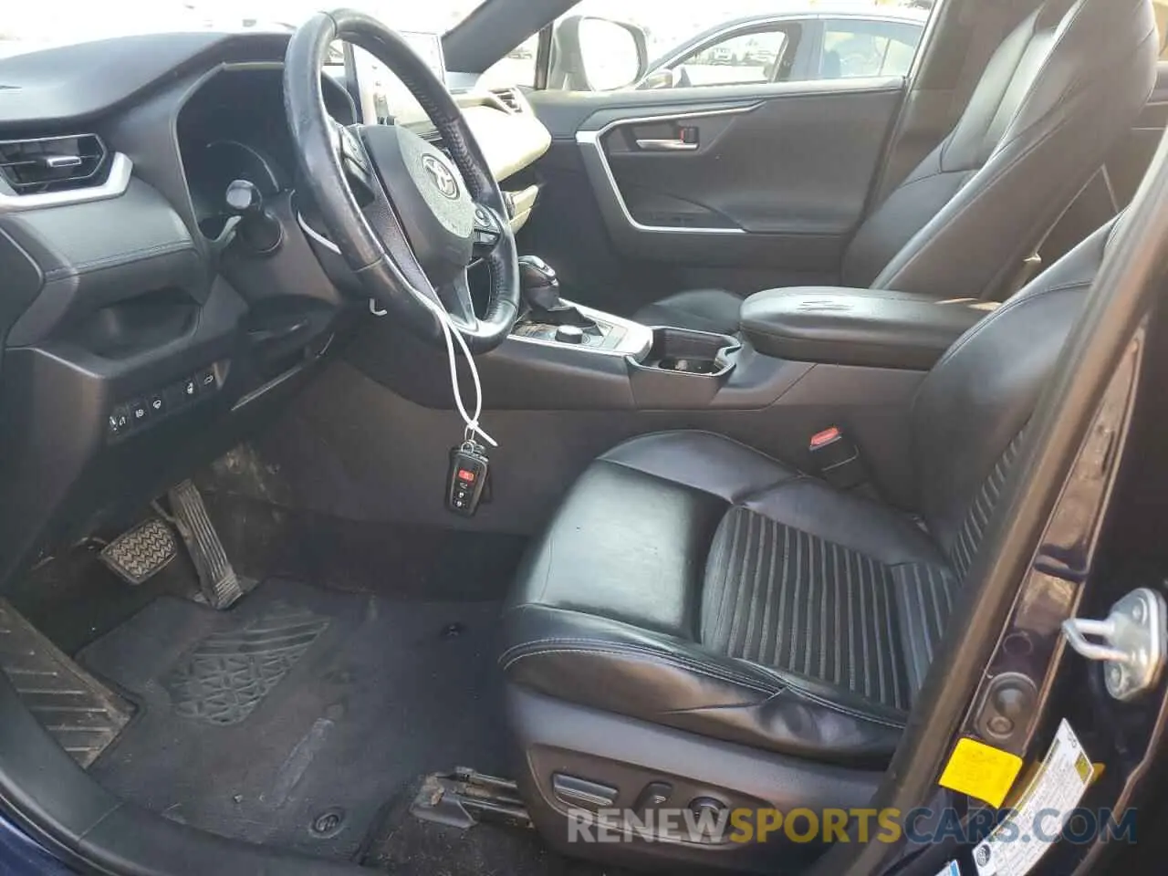 7 Фотография поврежденного автомобиля JTMEWRFV6KJ003641 TOYOTA RAV4 2019