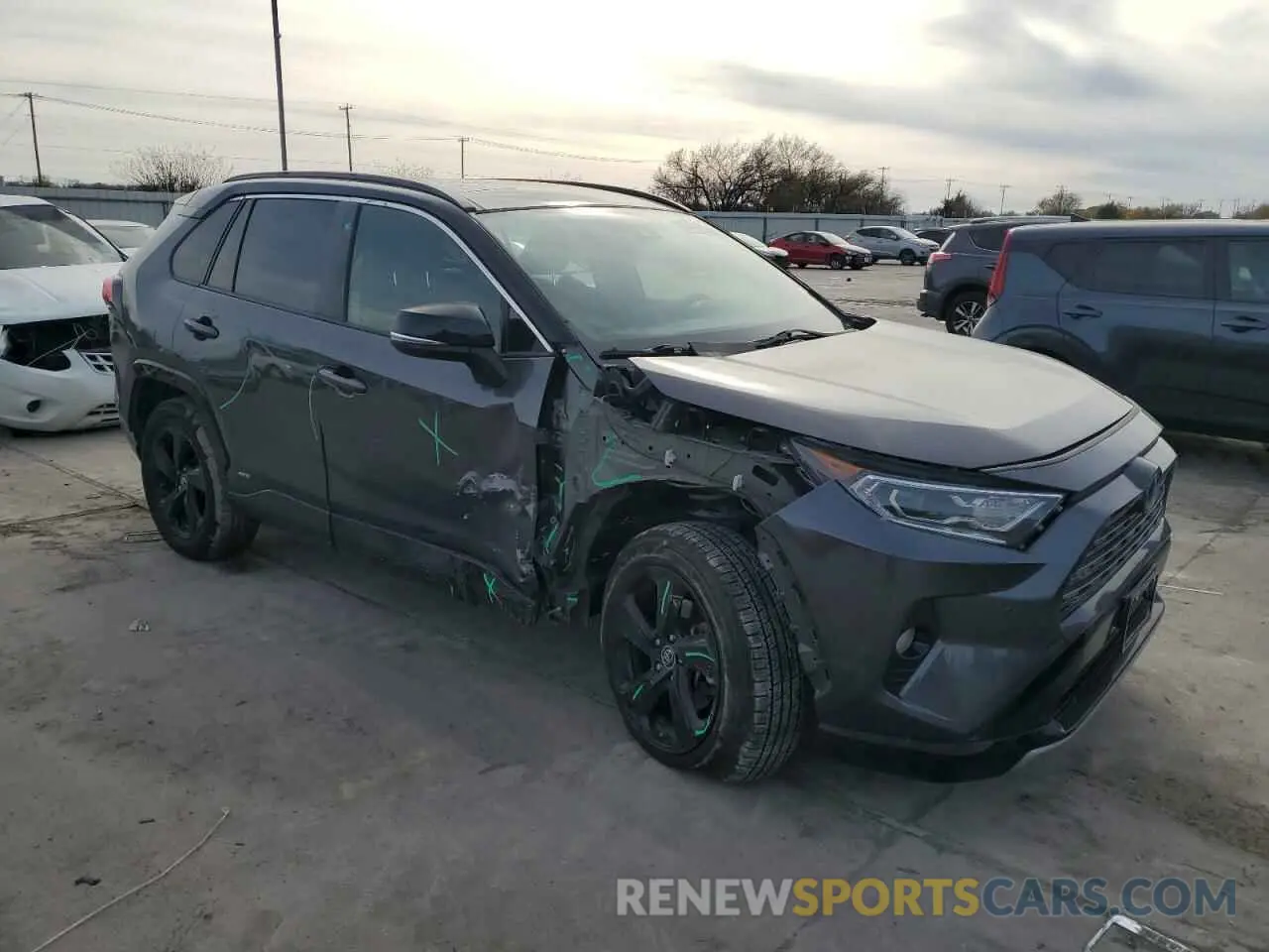 4 Фотография поврежденного автомобиля JTMEWRFV6KJ013084 TOYOTA RAV4 2019