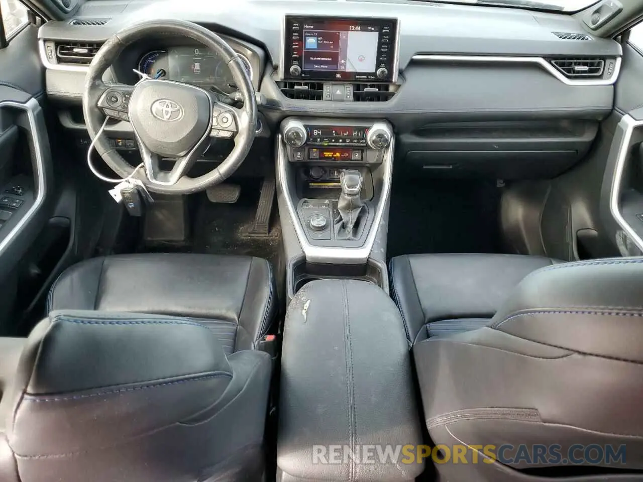 8 Фотография поврежденного автомобиля JTMEWRFV6KJ013084 TOYOTA RAV4 2019