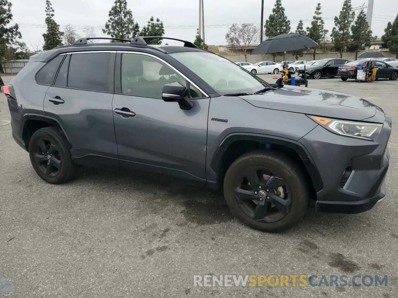 4 Photograph of a damaged car JTMEWRFV8KD511771 TOYOTA RAV4 2019